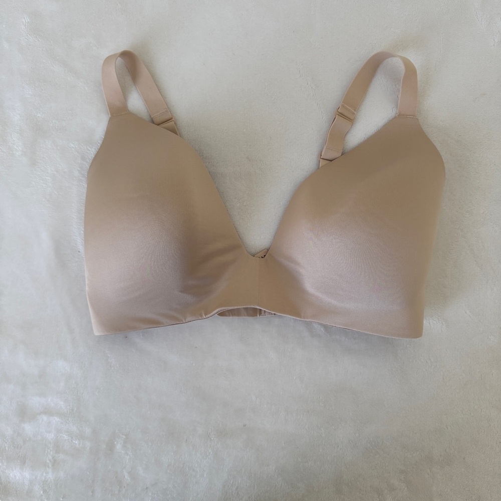 SKIMS Nude Seamless Bra